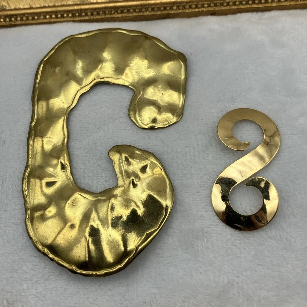 2 Vintage 1980s Brutalist Hammered Brass Belt Buckles Scarf Clip Belts Artisan